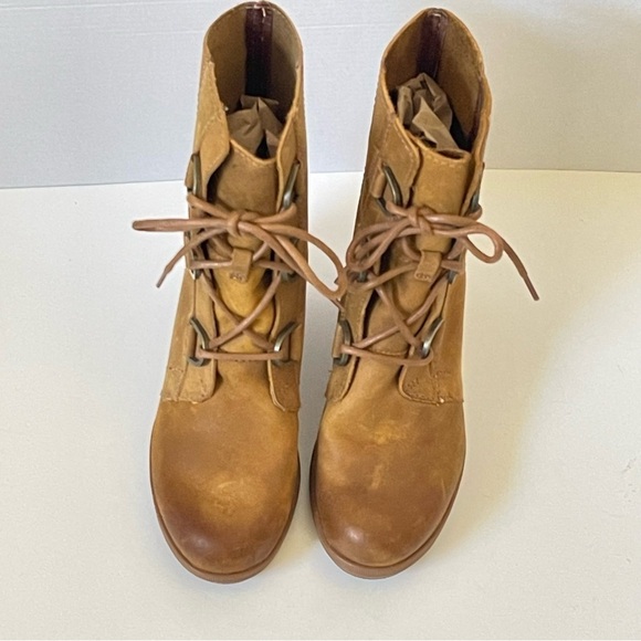 Sorel Joan Of Arctic Wedge Boots Lace Up Leather Camel Neutral Color Size 7 - Picture 7 of 15